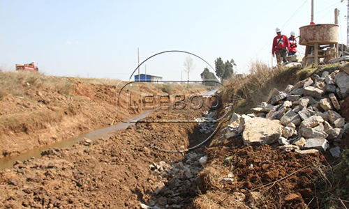 鞏義鑫利向瀘西和樂引水工程提供管